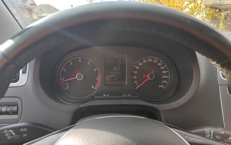 Volkswagen Polo VI (EU Market), 2016 год, 1 100 000 рублей, 13 фотография