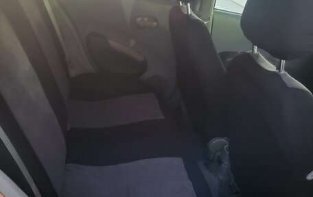 Nissan March III, 2002 год, 300 000 рублей, 7 фотография