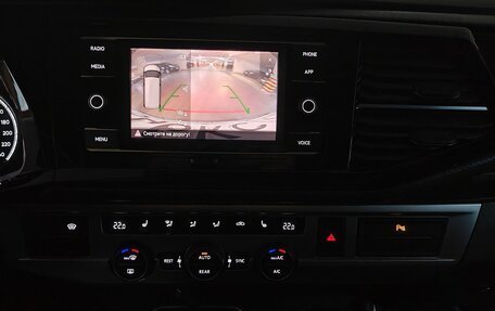 Volkswagen Multivan T6 рестайлинг, 2021 год, 8 550 000 рублей, 23 фотография