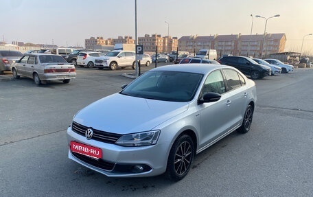 Volkswagen Jetta VI, 2013 год, 1 150 000 рублей, 1 фотография