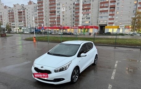 KIA cee'd III, 2013 год, 990 000 рублей, 2 фотография