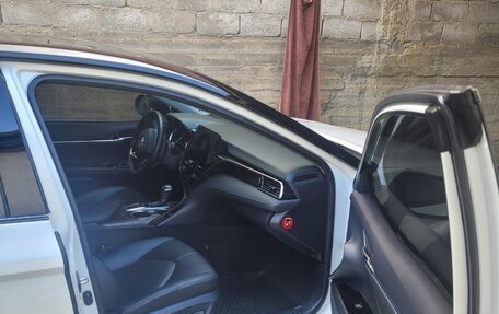 Toyota Camry, 2019 год, 2 850 000 рублей, 5 фотография