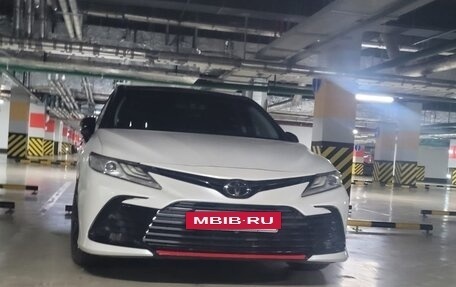 Toyota Camry, 2019 год, 2 850 000 рублей, 13 фотография