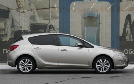 Opel Astra J, 2011 год, 619 000 рублей, 5 фотография