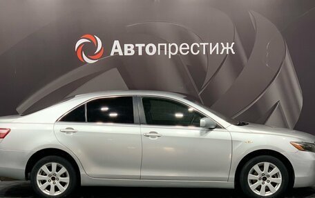 Toyota Camry, 2008 год, 650 000 рублей, 4 фотография