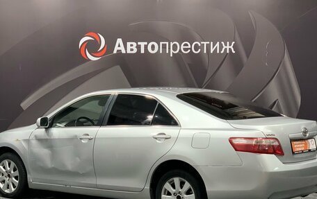 Toyota Camry, 2008 год, 650 000 рублей, 6 фотография