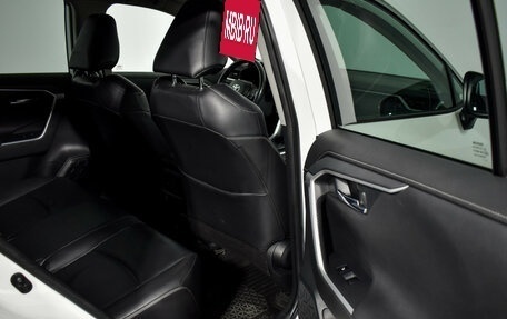 Toyota RAV4, 2020 год, 3 499 000 рублей, 5 фотография