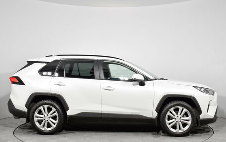 Toyota RAV4, 2020 год, 3 499 000 рублей, 13 фотография