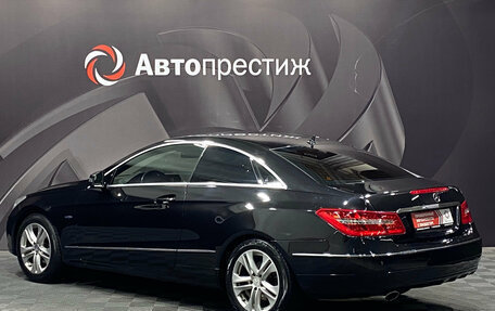 Mercedes-Benz E-Класс, 2012 год, 1 300 000 рублей, 6 фотография