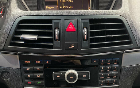 Mercedes-Benz E-Класс, 2012 год, 1 300 000 рублей, 10 фотография