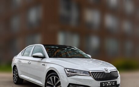 Skoda Superb III рестайлинг, 2025 год, 2 750 000 рублей, 3 фотография