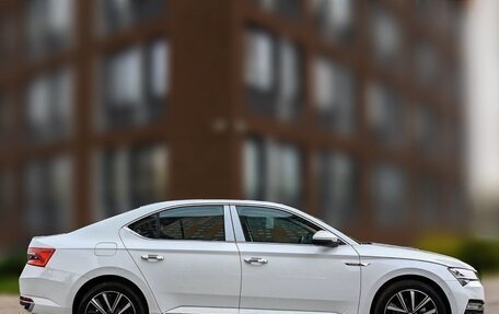 Skoda Superb III рестайлинг, 2025 год, 2 750 000 рублей, 6 фотография