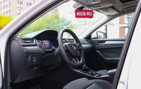 Skoda Superb III рестайлинг, 2025 год, 2 750 000 рублей, 7 фотография