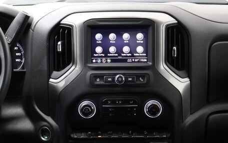 Chevrolet Silverado, 2024 год, 7 758 476 рублей, 13 фотография