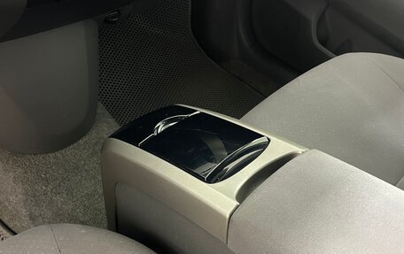 Toyota Prius, 2009 год, 780 000 рублей, 17 фотография