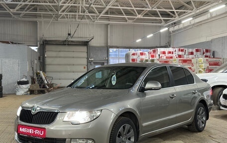 Skoda Superb III рестайлинг, 2012 год, 1 095 000 рублей, 1 фотография