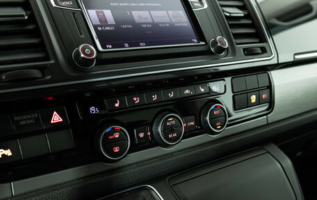 Volkswagen Caravelle T6 рестайлинг, 2019 год, 3 249 585 рублей, 17 фотография