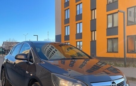 Opel Astra J, 2012 год, 740 000 рублей, 2 фотография