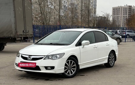 Honda Civic VIII, 2010 год, 860 000 рублей, 3 фотография