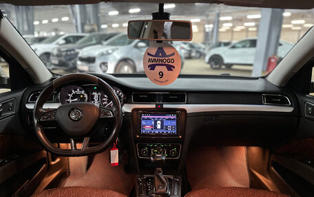 Skoda Superb III рестайлинг, 2012 год, 1 095 000 рублей, 16 фотография