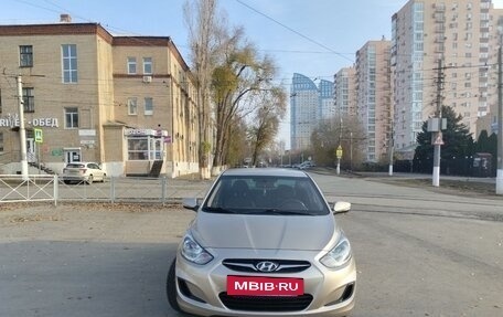 Hyundai Solaris II рестайлинг, 2011 год, 695 000 рублей, 5 фотография