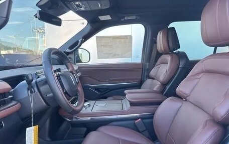 Lincoln Navigator, 2025 год, 16 083 000 рублей, 21 фотография