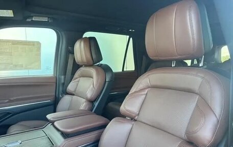 Lincoln Navigator, 2025 год, 16 083 000 рублей, 27 фотография