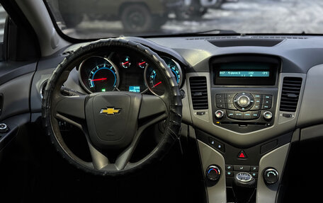 Chevrolet Cruze II, 2010 год, 475 000 рублей, 10 фотография