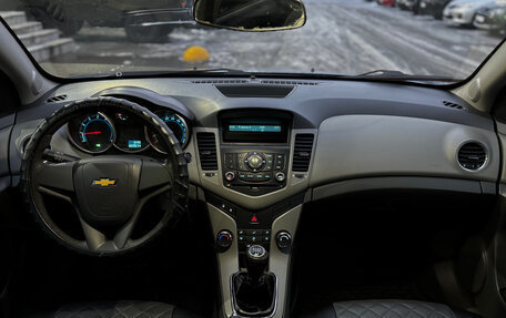 Chevrolet Cruze II, 2010 год, 475 000 рублей, 6 фотография