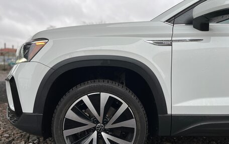 Volkswagen Taos, 2021 год, 1 600 000 рублей, 13 фотография