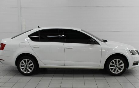 Skoda Octavia, 2017 год, 1 480 000 рублей, 6 фотография