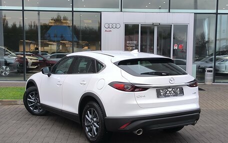 Mazda CX-4, 2023 год, 2 990 000 рублей, 7 фотография