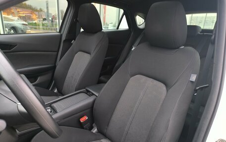 Mazda CX-4, 2023 год, 2 990 000 рублей, 33 фотография