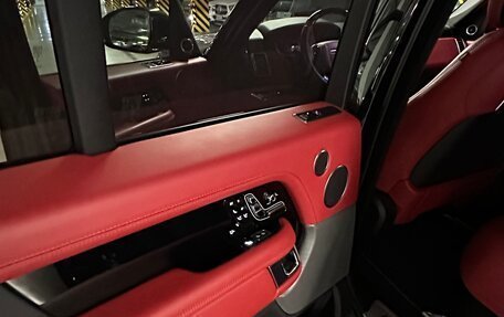 Land Rover Range Rover IV рестайлинг, 2021 год, 15 990 000 рублей, 5 фотография