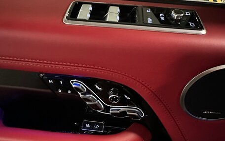 Land Rover Range Rover IV рестайлинг, 2021 год, 15 990 000 рублей, 7 фотография