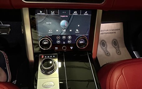 Land Rover Range Rover IV рестайлинг, 2021 год, 15 990 000 рублей, 10 фотография