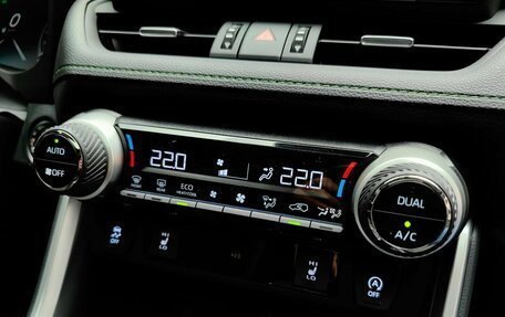 Toyota RAV4, 2025 год, 4 350 000 рублей, 27 фотография