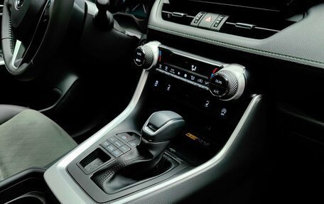 Toyota RAV4, 2025 год, 4 350 000 рублей, 26 фотография