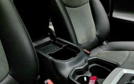 Toyota RAV4, 2025 год, 4 350 000 рублей, 31 фотография