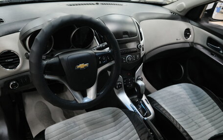 Chevrolet Cruze II, 2014 год, 949 000 рублей, 15 фотография