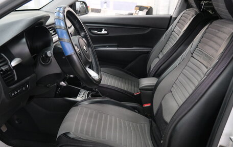 KIA Rio IV, 2019 год, 1 599 000 рублей, 8 фотография