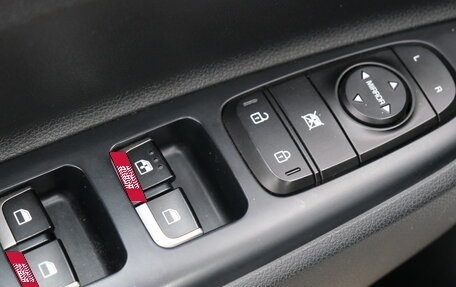 KIA Rio IV, 2019 год, 1 599 000 рублей, 9 фотография