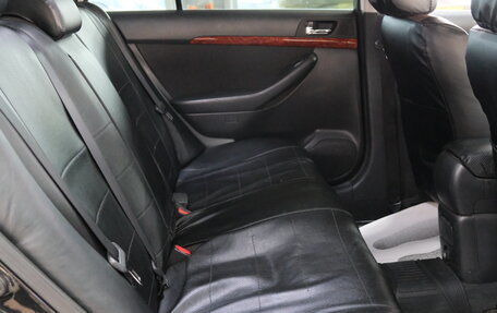 Toyota Avensis III рестайлинг, 2006 год, 929 000 рублей, 22 фотография