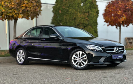 Mercedes-Benz C-Класс, 2019 год, 2 600 000 рублей, 3 фотография