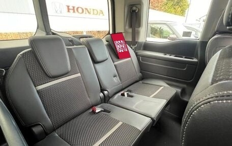 Honda Stepwgn IV, 2021 год, 2 310 000 рублей, 17 фотография