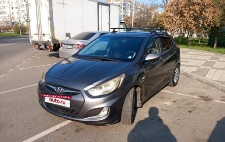 Hyundai Solaris II рестайлинг, 2012 год, 850 000 рублей, 2 фотография