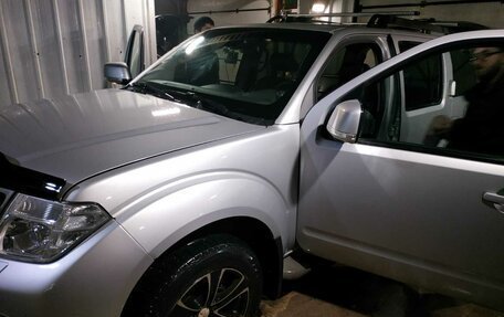 Nissan Pathfinder, 2011 год, 1 500 000 рублей, 2 фотография