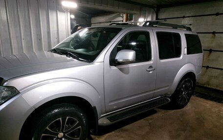 Nissan Pathfinder, 2011 год, 1 500 000 рублей, 10 фотография