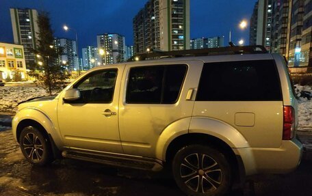 Nissan Pathfinder, 2011 год, 1 500 000 рублей, 31 фотография