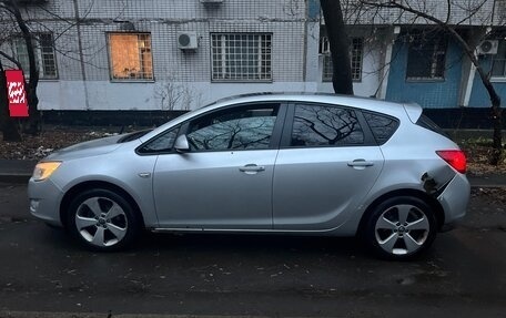 Opel Astra J, 2011 год, 420 000 рублей, 3 фотография